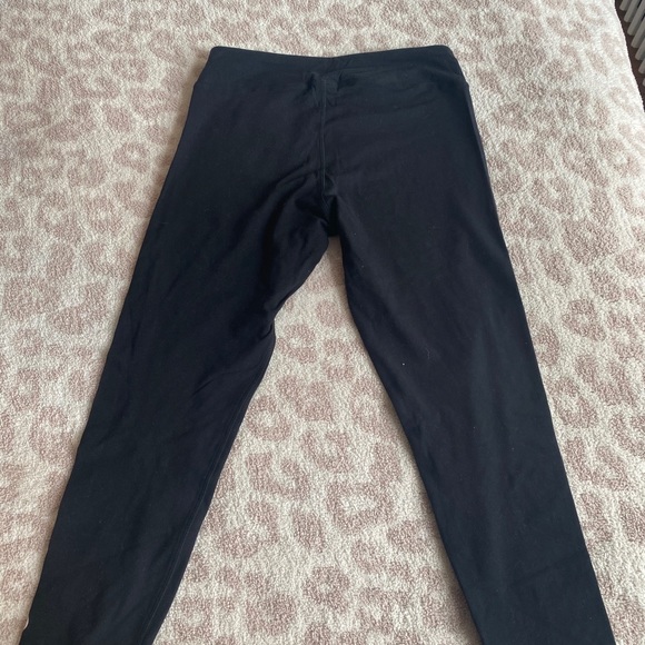 FILA Capri Leggings - Picture 2 of 2